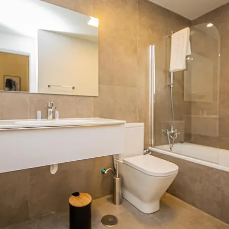 Blue B2-305 * Manilva