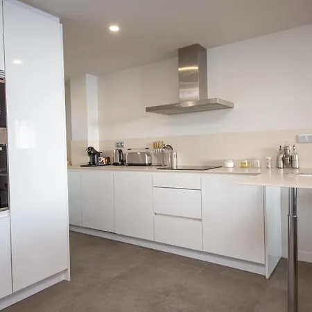 Blue B2-305 Apartment